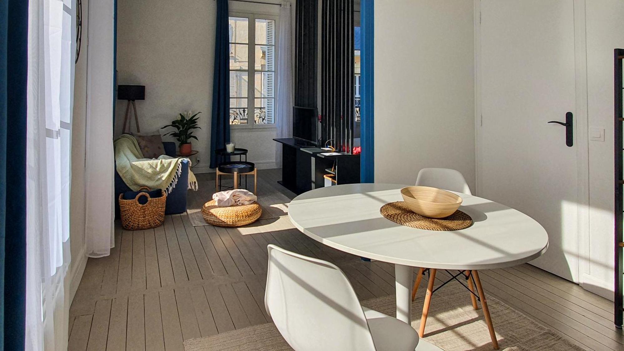 Charming Studio With View Of The Abbaye-Aux-Hommes Caen Pokoj fotografie