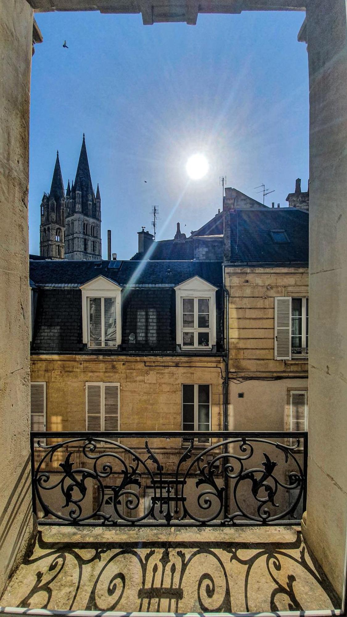 Charming Studio With View Of The Abbaye-Aux-Hommes Caen Pokoj fotografie