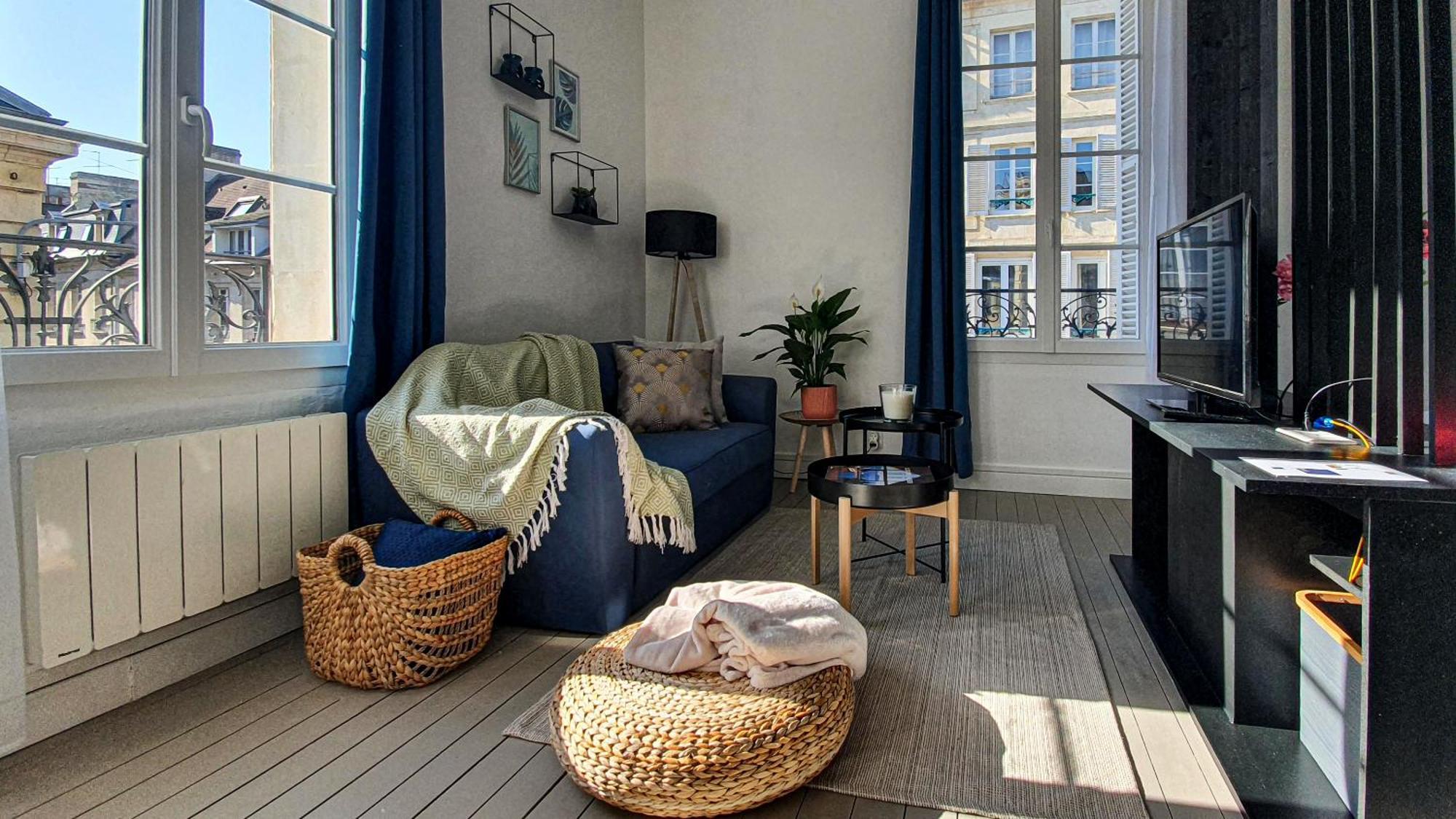 Charming Studio With View Of The Abbaye-Aux-Hommes Caen Pokoj fotografie